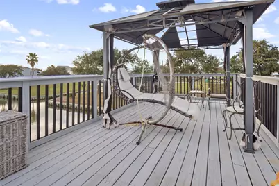1129 Prides Lane, Port Bolivar, TX 77650 - Photo 10