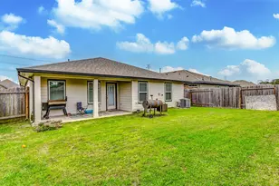 1731 William Scott St, Baytown, TX 77523 - Photo 30