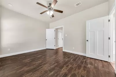 801 Fairview Avenue, College Station, TX 77840 - Photo 10