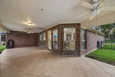 2450 Sullivan Lane, Dickinson, TX 77539 - Photo 16