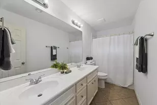 2450 Sullivan Ln, Dickinson, TX 77539 - Photo 14
