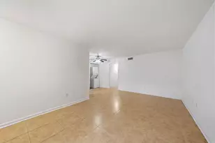 711 Holiday Dr, Galveston, TX 77550 - Photo 1