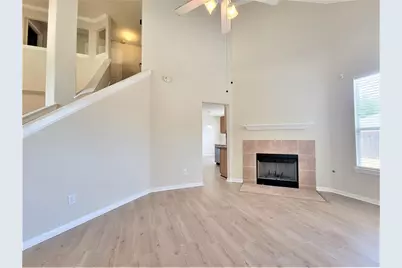 16302 Sitella Court, Sugar Land, TX 77498 - Photo 4