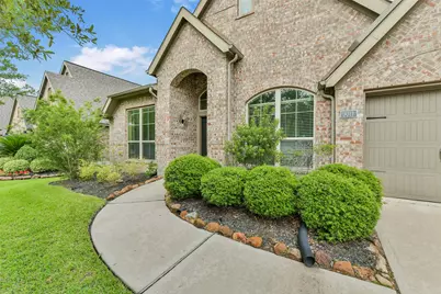 3011 Sunrise Run Lane, Pearland, TX 77584 - Photo 4