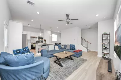 506 W Donovan Street #F, Houston, TX 77091 - Photo 6