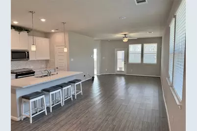 2047 W Darlington Oak Court, Conroe, TX 77304 - Photo 2