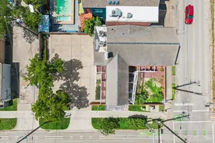 2402 Commonwealth St, Houston, TX 77006 - Photo 38