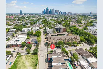 2402 Commonwealth Street, Houston, TX 77006 - Photo 2