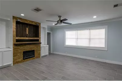 7610 Harlem Street, Baytown, TX 77521 - Photo 6
