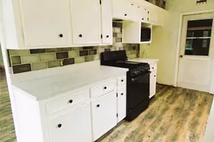 913 Marys Ct, Friendswood, TX 77546 - Photo 6