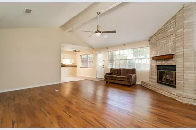 1209 Clover Drive, Angleton, TX 77515 - Photo 4