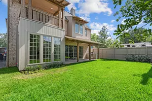 1126 E 7th 1/2 St, Houston, TX 77009 - Photo 28