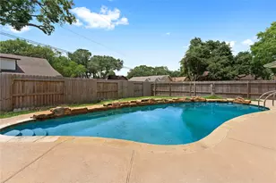 207 Burgundy Ln, League City, TX 77573 - Photo 20