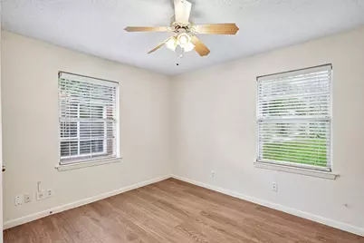 6401 Rowan Lane, Houston, TX 77074 - Photo 12
