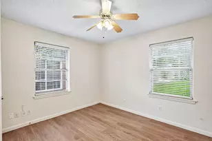 6401 Rowan Ln, Houston, TX 77074 - Photo 12