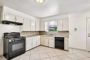 6401 Rowan Ln, Houston, TX 77074 - Photo 8