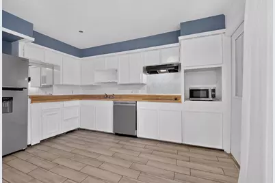 7205 Beechnut Street #D, Houston, TX 77074 - Photo 12