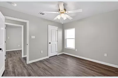 604 Jefferson Avenue, Cleveland, TX 77327 - Photo 24