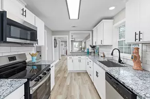 2320 Delaware St, Beaumont, TX 77703 - Photo 12