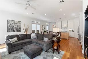 1522 Lawrence St, Houston, TX 77008 - Photo 8
