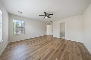 13123 Dawn Hollow Ln, Houston, TX 77072 - Photo 12