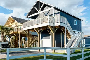 1058 Shady Ln, Gilchrist, TX 77617 - Photo 2