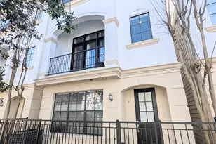911 W Drew St, Houston, TX 77006 - Photo 4