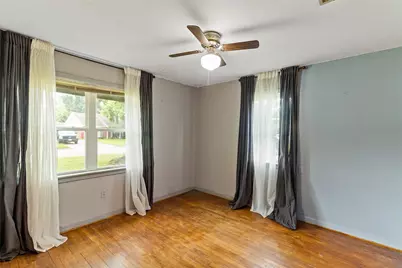 1413 Lawn Drive, Angleton, TX 77515 - Photo 20