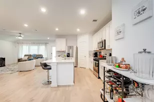 4327 Whitefish Ln, Fulshear, TX 77494 - Photo 2