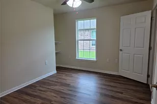 2418 14th Ave N, Texas City, TX 77590 - Photo 8
