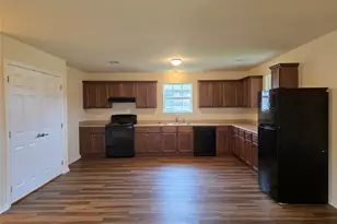 2418 14th Ave N, Texas City, TX 77590 - Photo 4