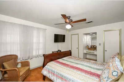 4923 Saxon Drive, Houston, TX 77092 - Photo 16
