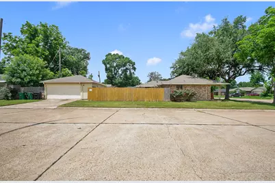 4923 Saxon Drive, Houston, TX 77092 - Photo 4