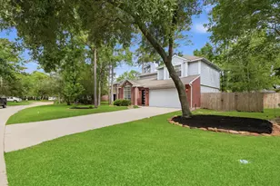 6 Hawkseye Pl, The Woodlands, TX 77381 - Photo 2
