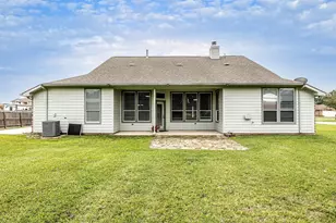 1711 Caroline Ave, Baytown, TX 77523 - Photo 28
