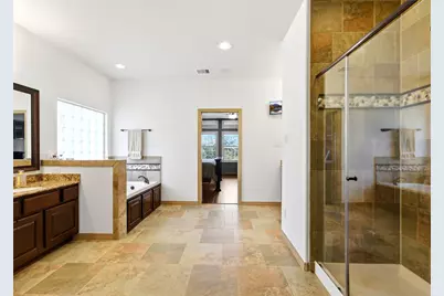 2805 Shadow Woods Court, Houston, TX 77043 - Photo 22