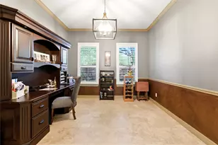 2805 Shadow Woods Ct, Houston, TX 77043 - Photo 16