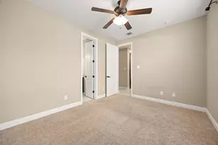 928 W 20th St, Houston, TX 77008 - Photo 6