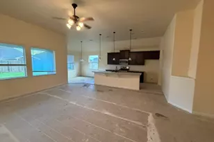 214 San Bernard Dr, Baytown, TX 77523 - Photo 2