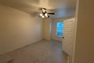 214 San Bernard Dr, Baytown, TX 77523 - Photo 10