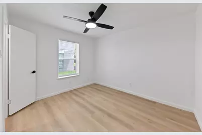 815 Lyle West Avenue #C, Cleveland, TX 77327 - Photo 12