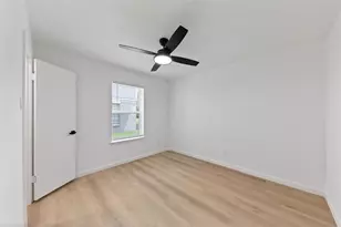 815 Lyle W Ave, Cleveland, TX 77327 - Photo 12