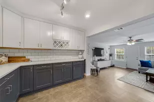 5006 Saxon Dr, Houston, TX 77092 - Photo 12