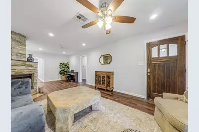 5006 Saxon Drive, Houston, TX 77092 - Photo 4