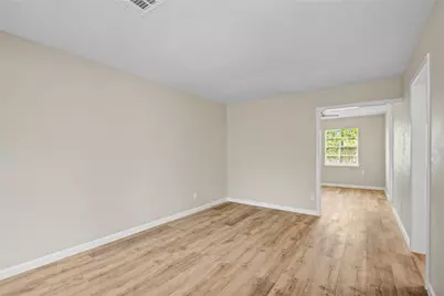 10611 Leitrim Way, Houston, TX 77047 - Photo 6