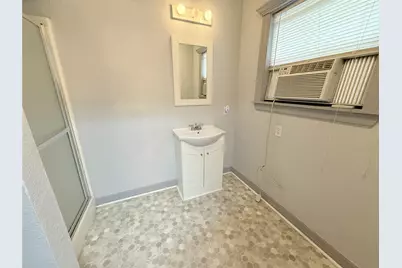 724 S Morgan Street, Angleton, TX 77515 - Photo 10