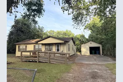 724 S Morgan Street, Angleton, TX 77515 - Photo 2