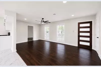 5618 Southbrook Street, Houston, TX 77033 - Photo 4