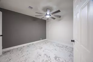 5618 Southbrook St, Houston, TX 77033 - Photo 24