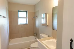 8033 Ritz St, Houston, TX 77028 - Photo 6